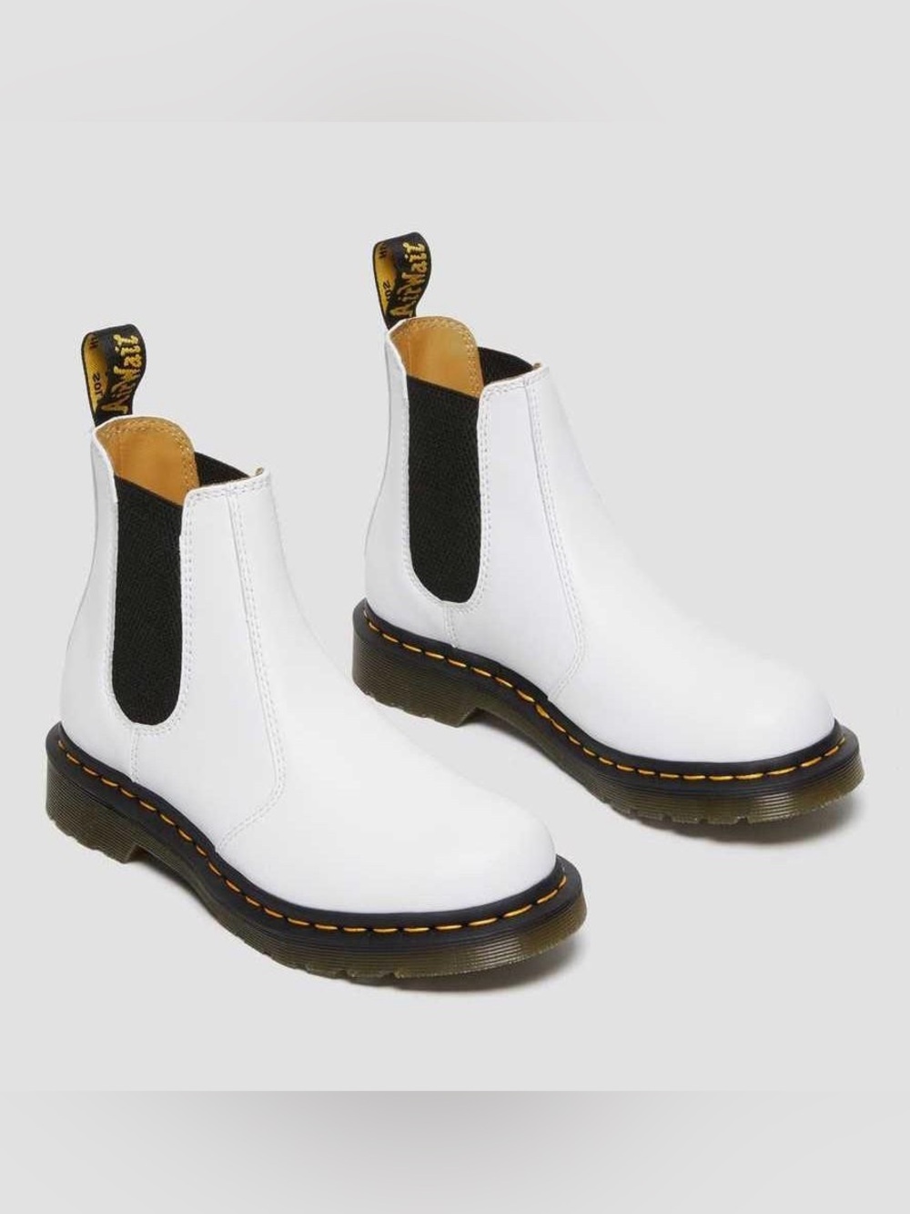 Dr. Martens 2976 Chelsea White Smooth Leather‎ Pull-On Ankle Boots size 7